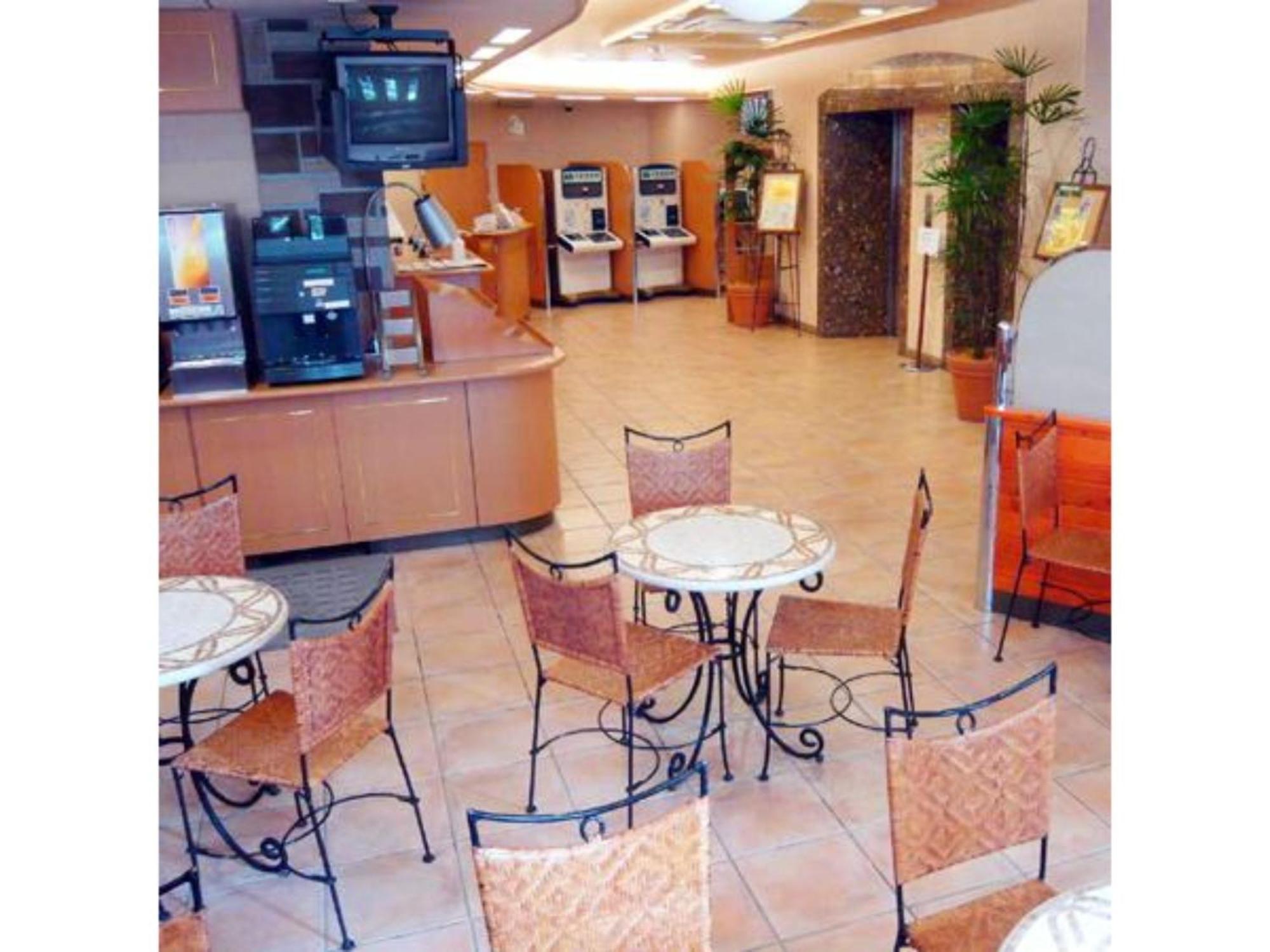 R&B Hotel Hakata Ekimae 1 - Vacation Stay 16386V Fukuoka  Exterior photo